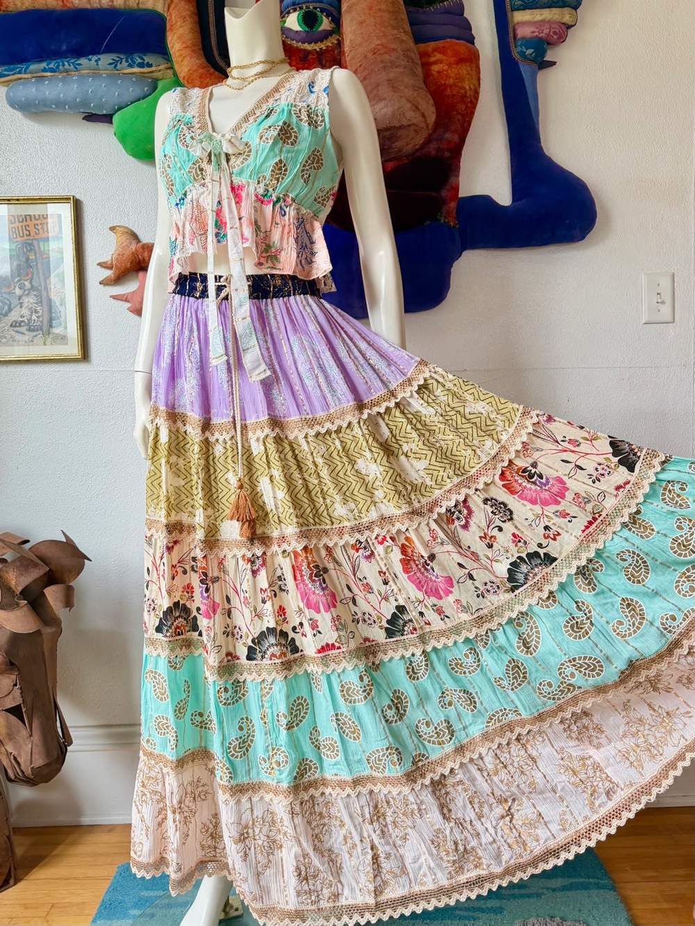 GORGEOUS Bohemian Crop Top & Skirt SET Made India Ethnic Dress NWT Gold Metallic